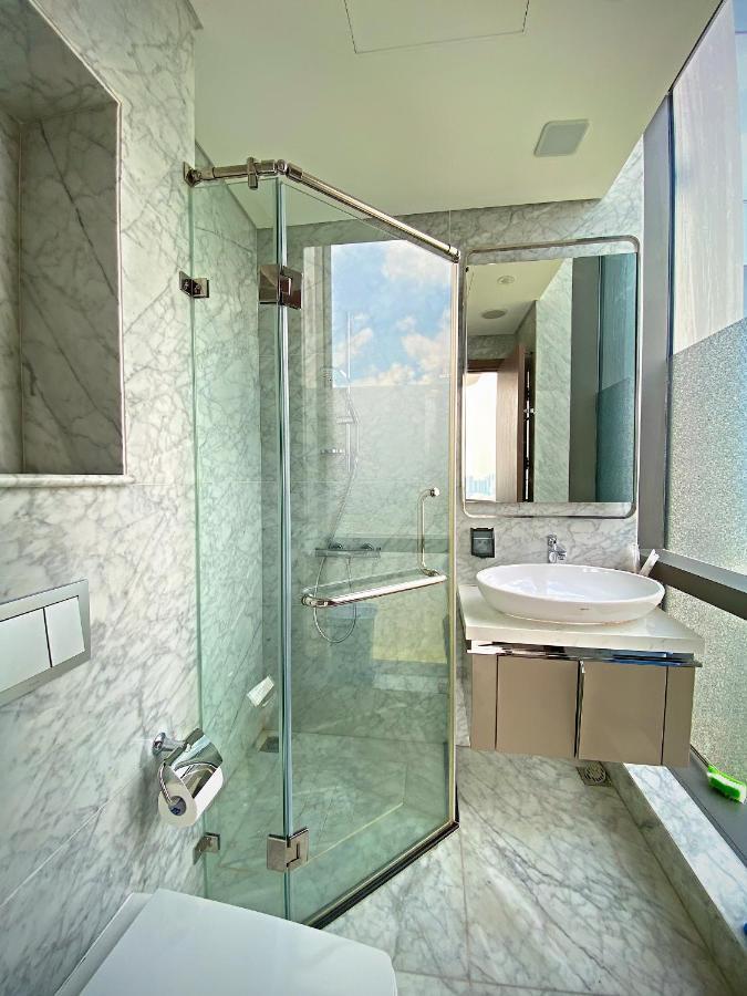 Landmark 81 Luxury Condotel Хошимин Экстерьер фото